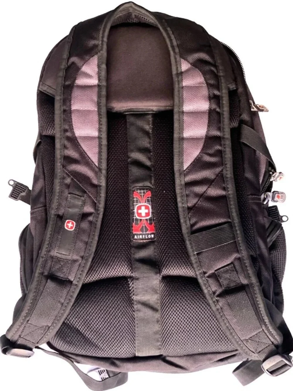 SWISSGEAR Model 9275 Backpack Laptop Case Airflow